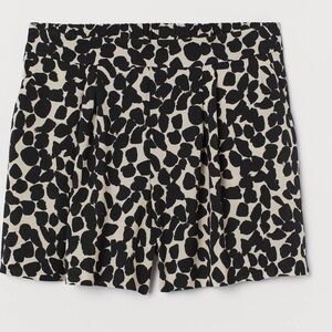 H&M high waist shorts